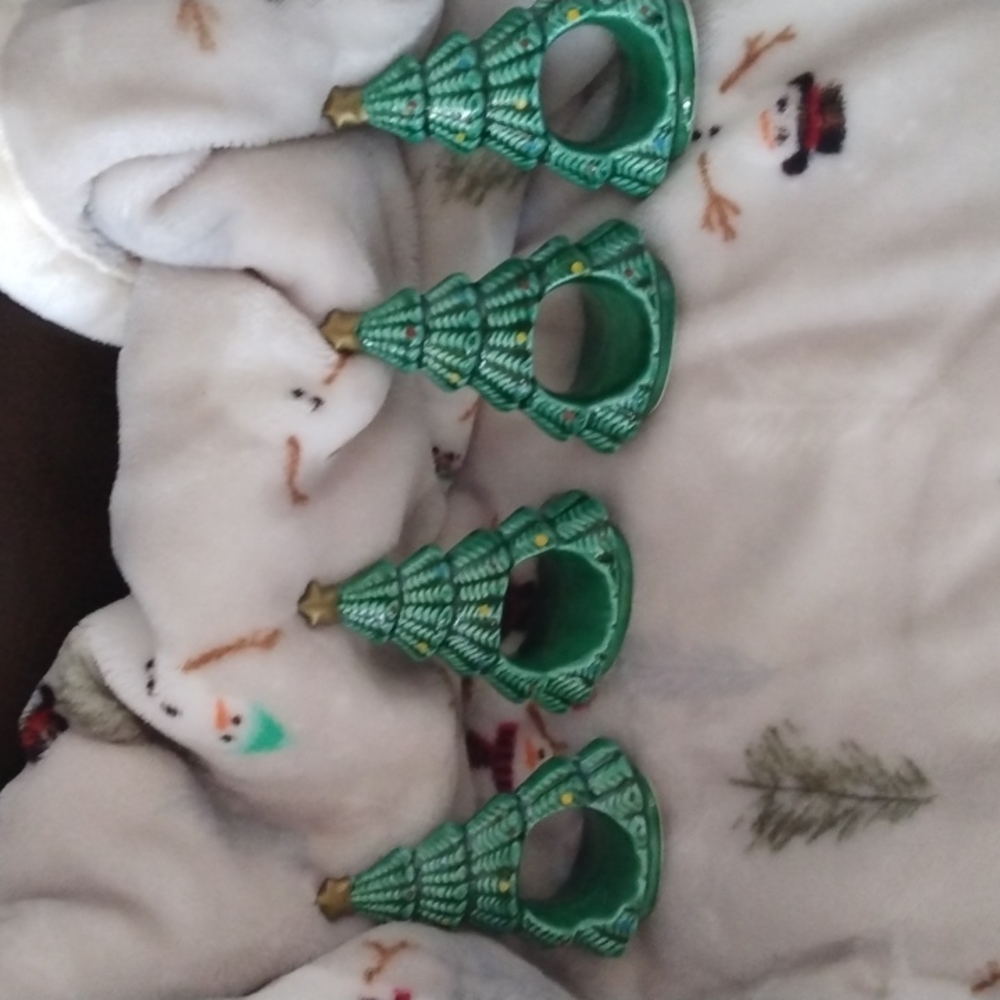 4 Brand New Unique Ceramic Christmas Tree Napkin Holders from 1982